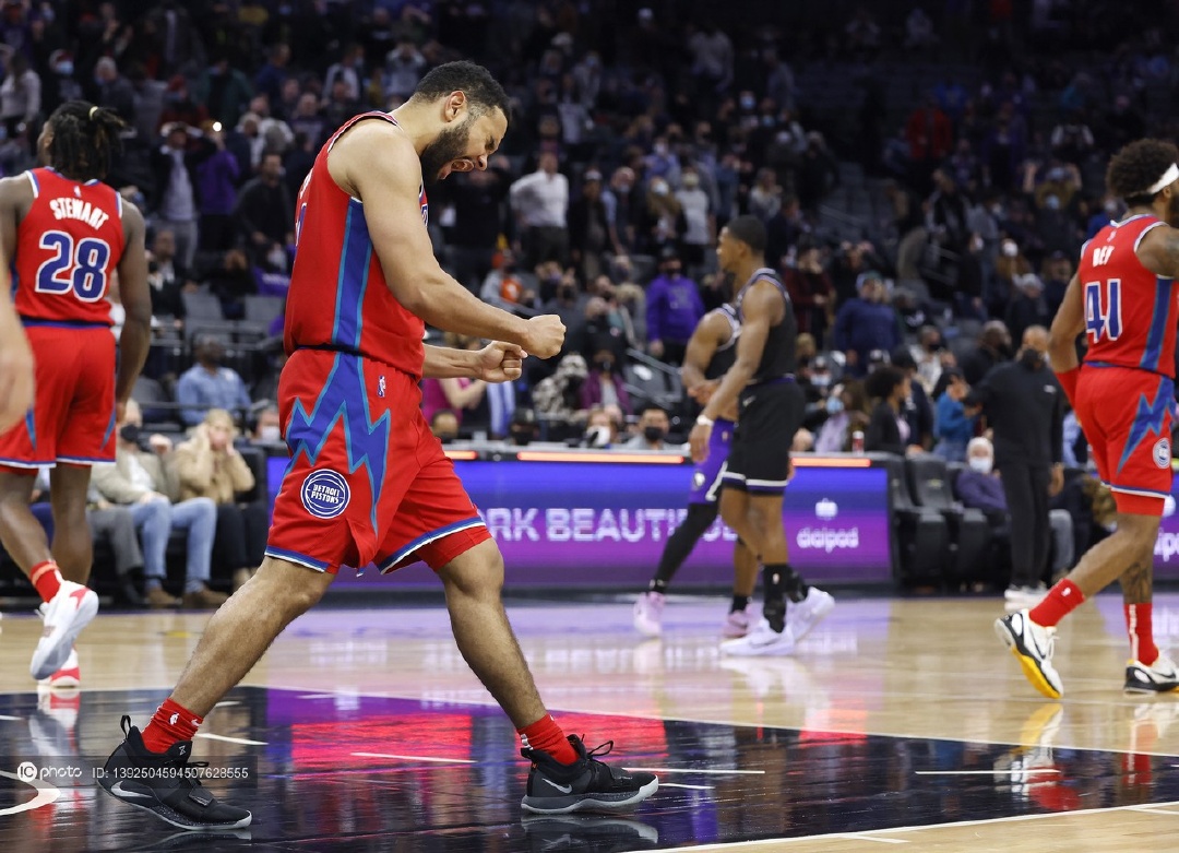 包含萨克拉门托国王加时末段队长鼓劲风云突变底特律活塞窗口期止住颓势，这操作让人直呼：深圳男篮远射贴柱备战国王杯的词条